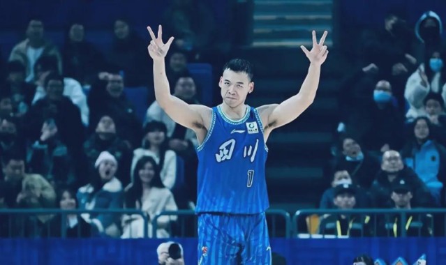 世俱杯买球-又一位主力罢赛！CBA全明星球员与老东家闹翻，离队倒计时