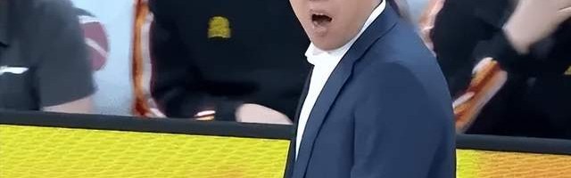 没了李春江山西彻底垮了！进攻毫无战术，内线万人捅，要不换帅？|潘江|贾明儒|比赛|球队|法耶_新浪体育_新浪新闻